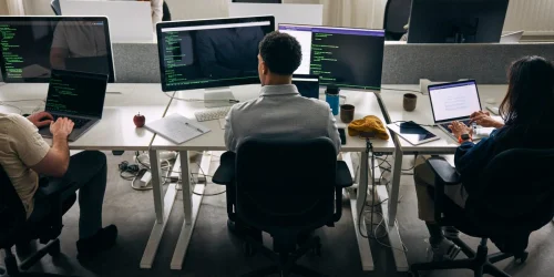 AI Anxiety Fuels Rise in 'Productivity Theatre' Among Workers