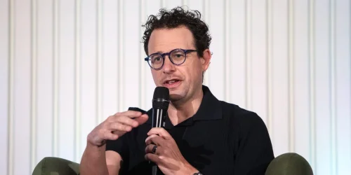 The Shocking Reason Why a Single AI Company Is Now Worth More Than Apple</title>