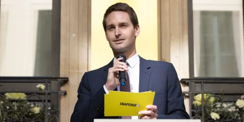 Snap Layoffs Signal Shift to AI-Powered 'Tiny Teams' Across Tech Sector