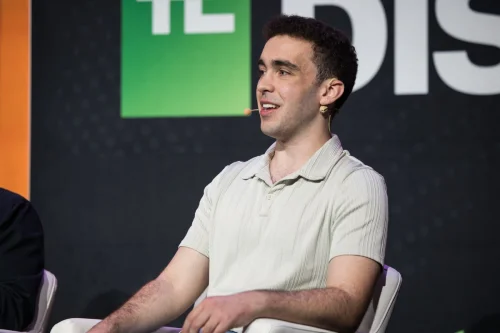 Anonymous campus app Fizz tops Saudi charts amid free speech concerns