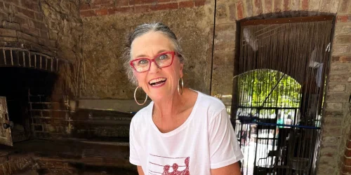 How a Teacher's Midlife Crisis Led to a Thriving Tuscan Villa Business