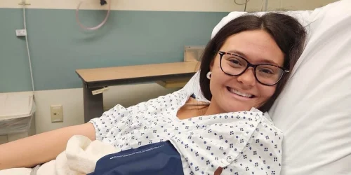 US college student diagnosed with colon cancer after months of stomach pain