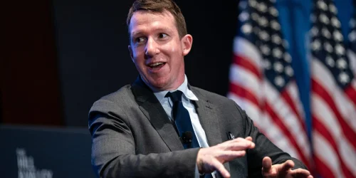 Anthropic co-founder advocates for liberal arts in AI era, questions software engineering focus