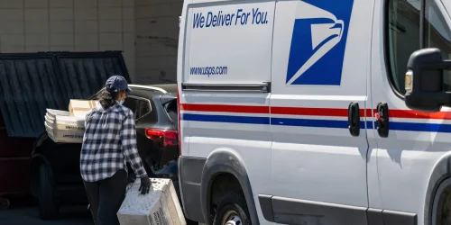 USPS to Suspend Employee Pension Payments Amid Looming Cash Crisis