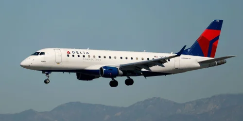 Flight Attendants Union Warns Members Against Using Free Travel While on Sick Leave