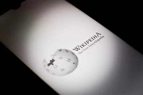 Wikipedia blacklists Archive.today over DDoS attack and reliability concerns