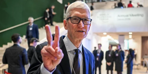 The Shocking Gift Steve Jobs Gave Tim Cook That Made Apple a £3 Trillion Giant