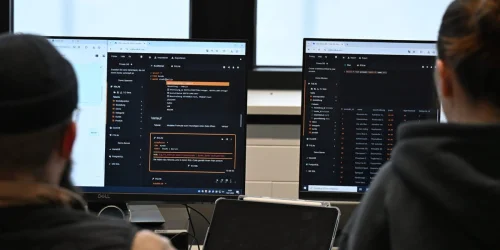 Major Tech Firms Expand Entry-Level Engineer Hiring Despite AI Disruption