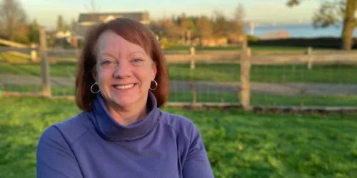 Flight Attendant's Safety Announcement Sparks Mother's Parenting Reassessment