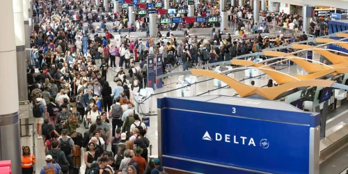 TSA Staff Shortages Continue to Disrupt US Airports Amid Paycheck Uncertainty